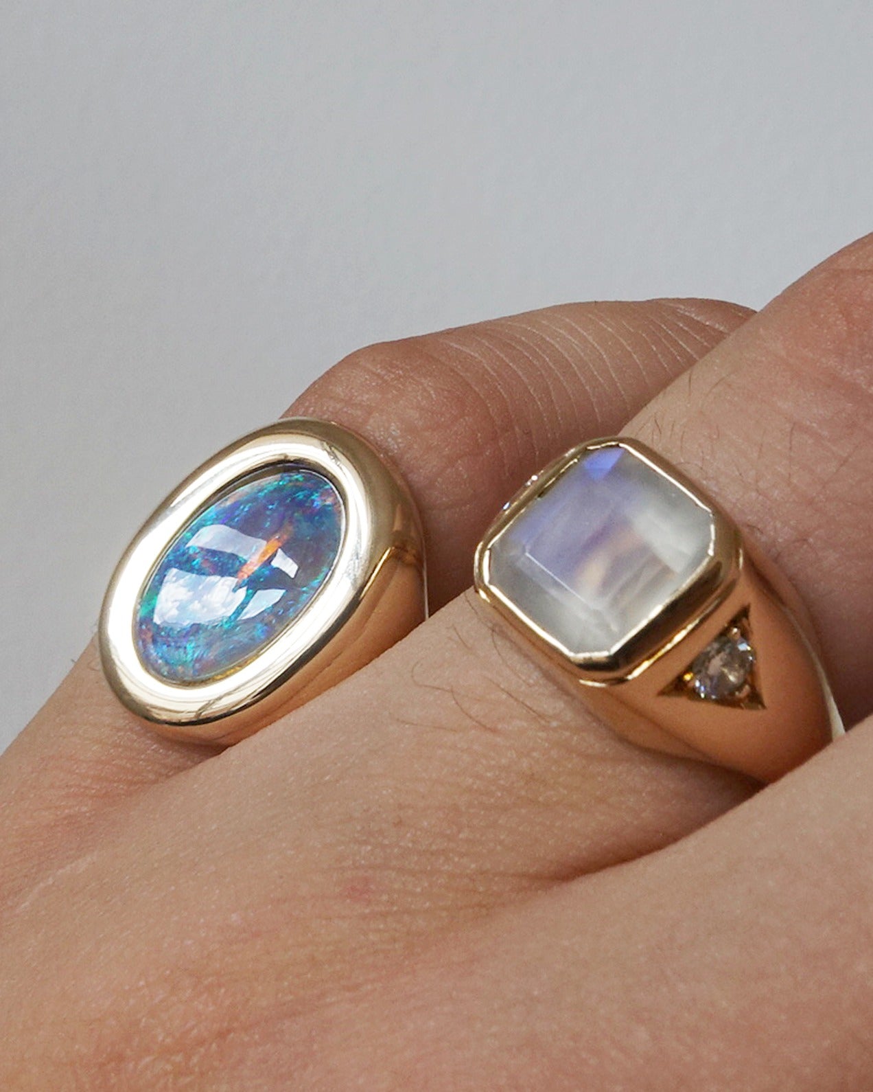 Oval ring with Australian blue opal